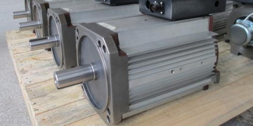 伺服電機.jpg 伺服電機.jpg